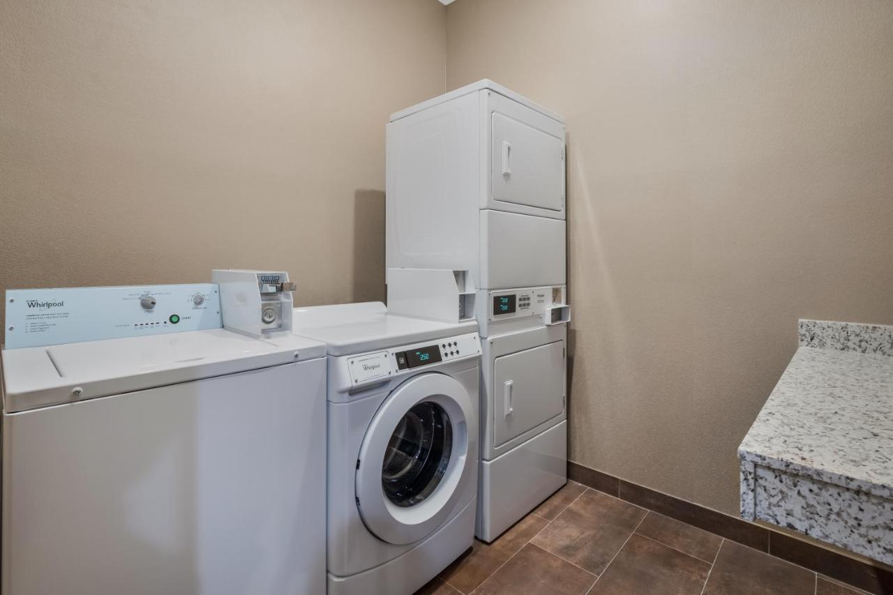 La Quinta Inn & Suites By Wyndham Sulphur Lake Charles المظهر الخارجي الصورة