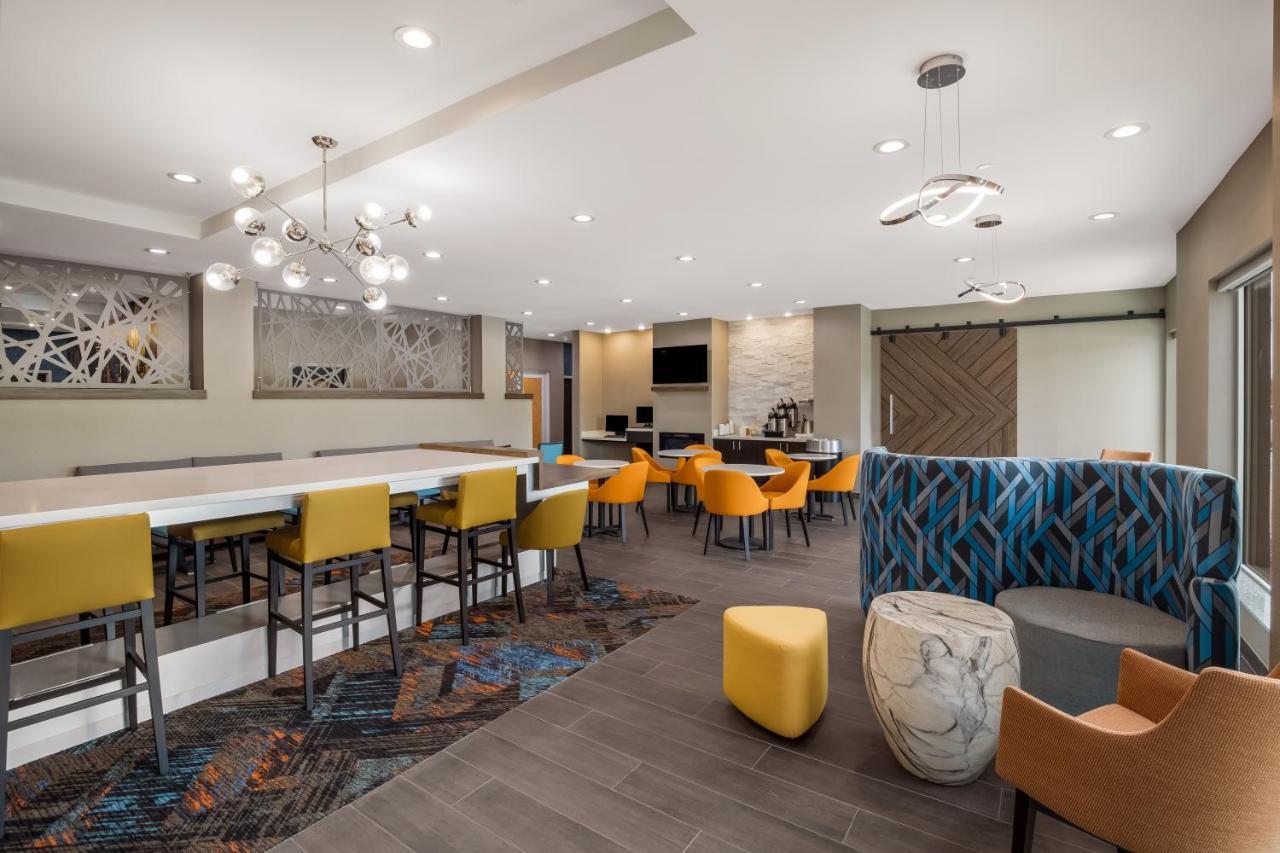 La Quinta Inn & Suites By Wyndham Sulphur Lake Charles المظهر الخارجي الصورة