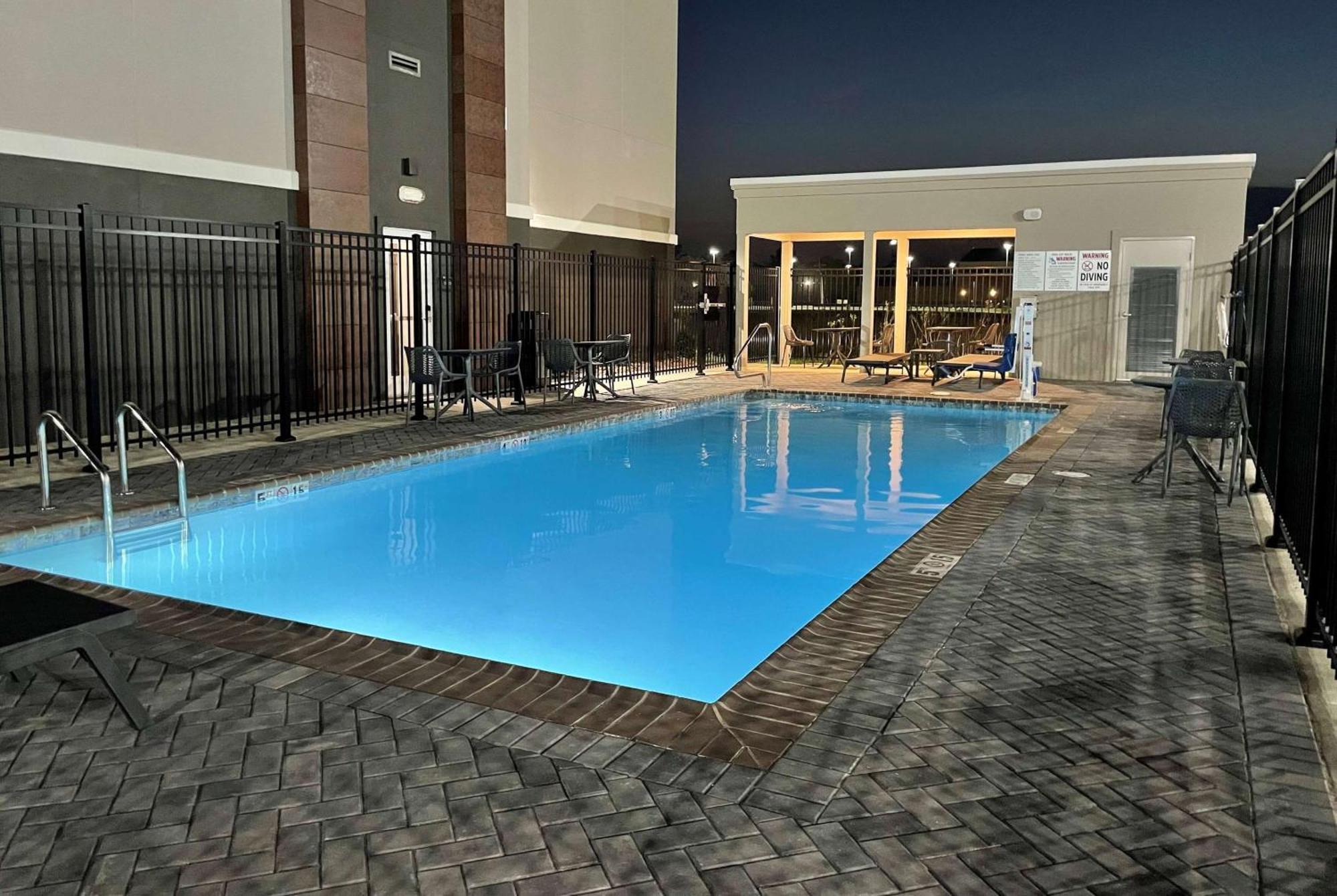 La Quinta Inn & Suites By Wyndham Sulphur Lake Charles المظهر الخارجي الصورة