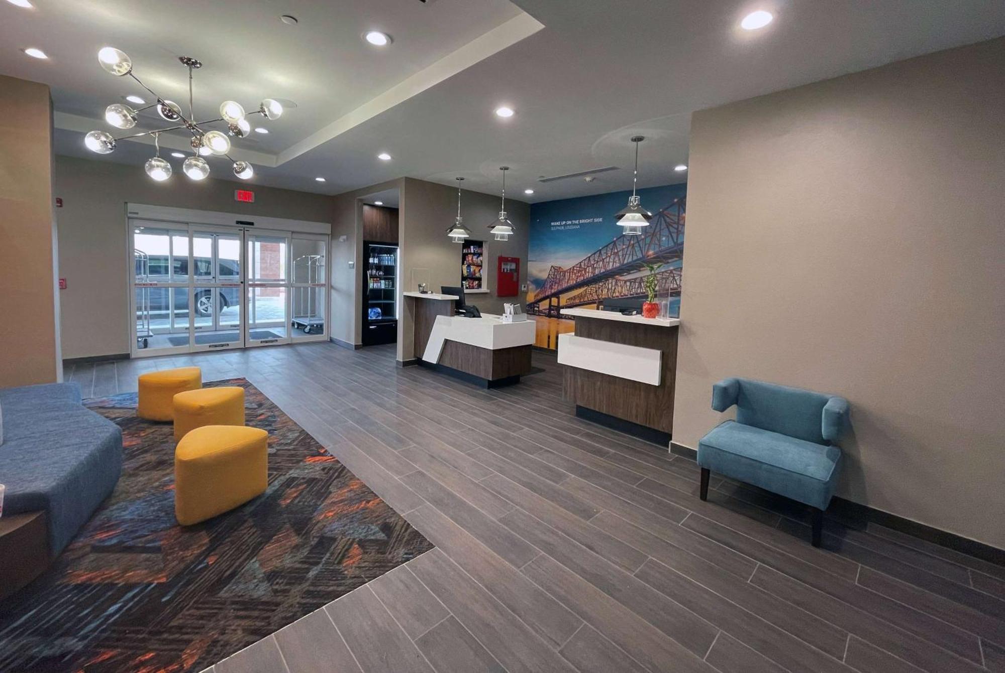La Quinta Inn & Suites By Wyndham Sulphur Lake Charles المظهر الخارجي الصورة